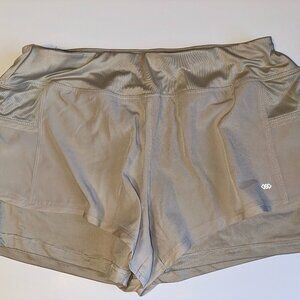 NWT Legend Women's 2 in 1 Shorts Large